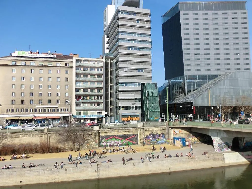 Apartment Am Donaukanal 비엔나
